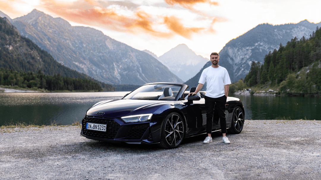 YouTube - AUDI R8 Cinematic Video! 