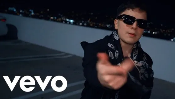 ALEX RIVERA- PAPII (Official Music Video)