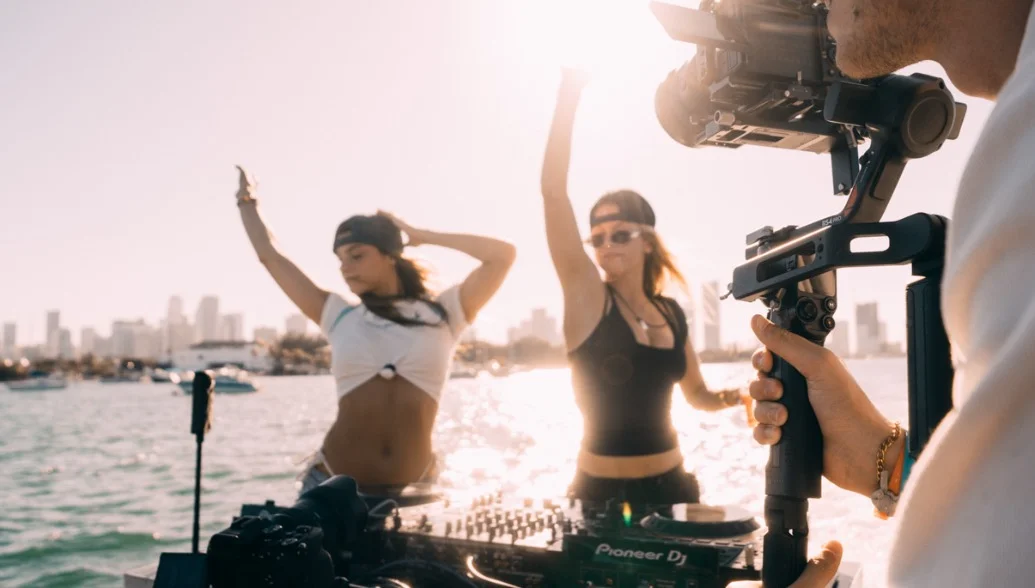 BOAT PARTY GIVEAWAY