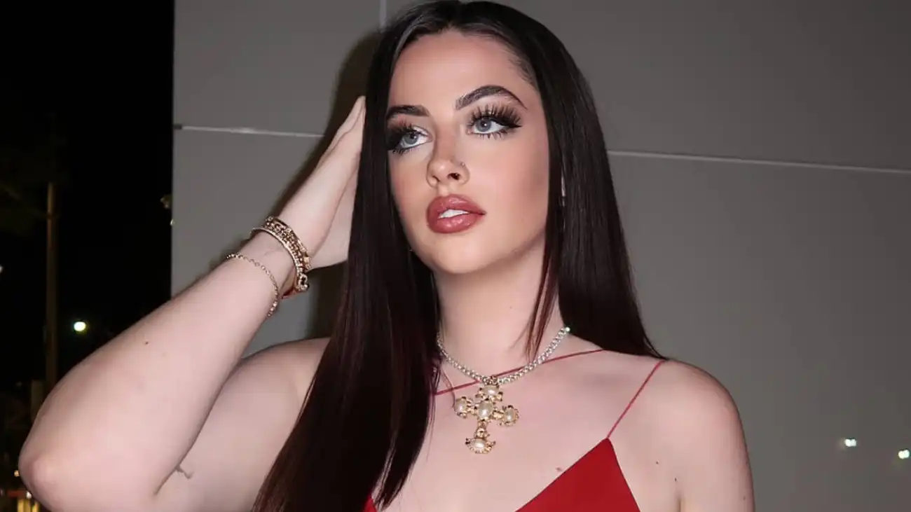 CHAT WITH ME 💖