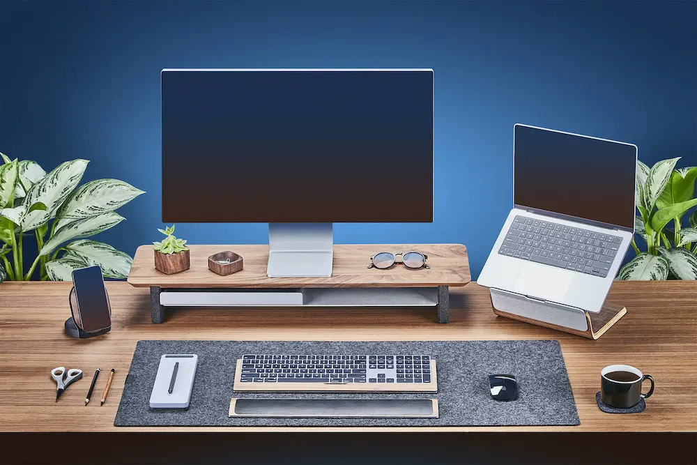Desk Products! Use STEMSHAWTY for 10% off