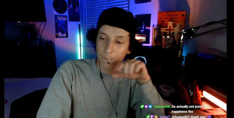 FOLLOW MY TWITCH