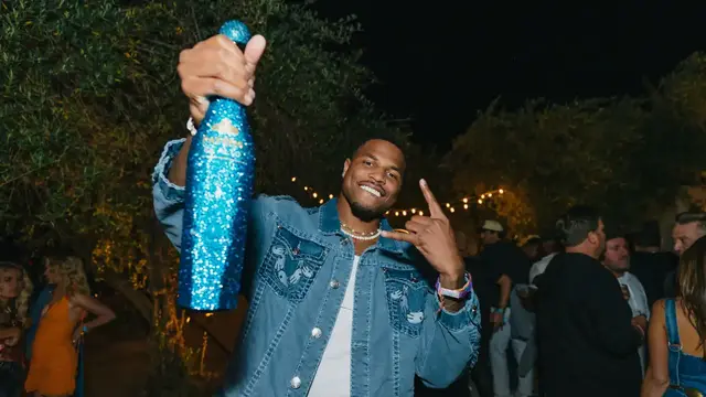 LA WEEKLY ARTICLE