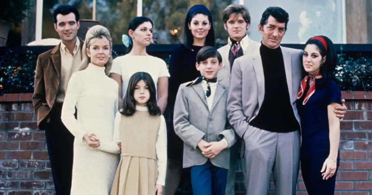  Meet Late Singer Dean Martin’s Big Family