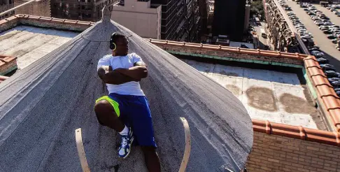 The pic 50 Cent Talks about in Hustle Smarter