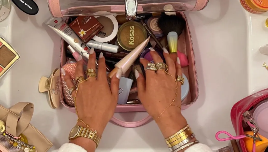 Outfit / makeup / skincare links