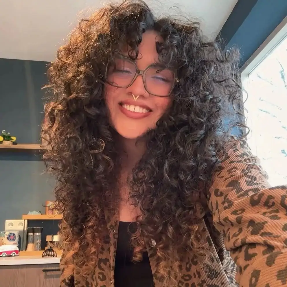 •𝑨 𝒍 𝒊 𝒏 𝒂 𝑹 𝒊 𝒛 𝒐•