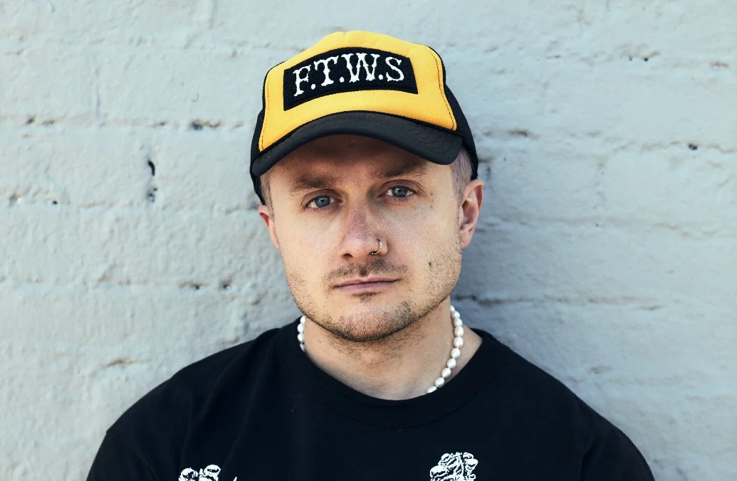 Cameo - Book a shoutout / personal video from me 😁👋🏻