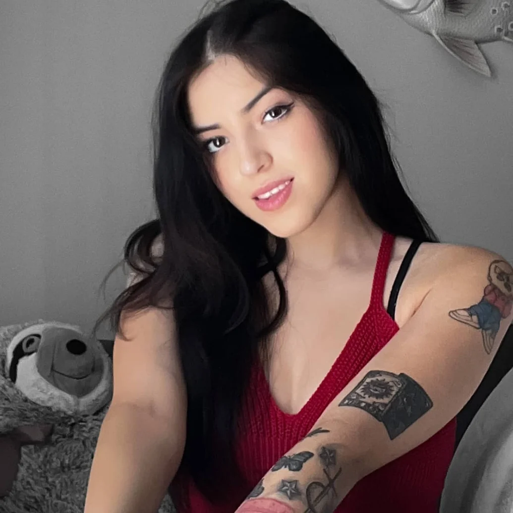 Ahlyssa Marie (@itsahlyssa) / Passes