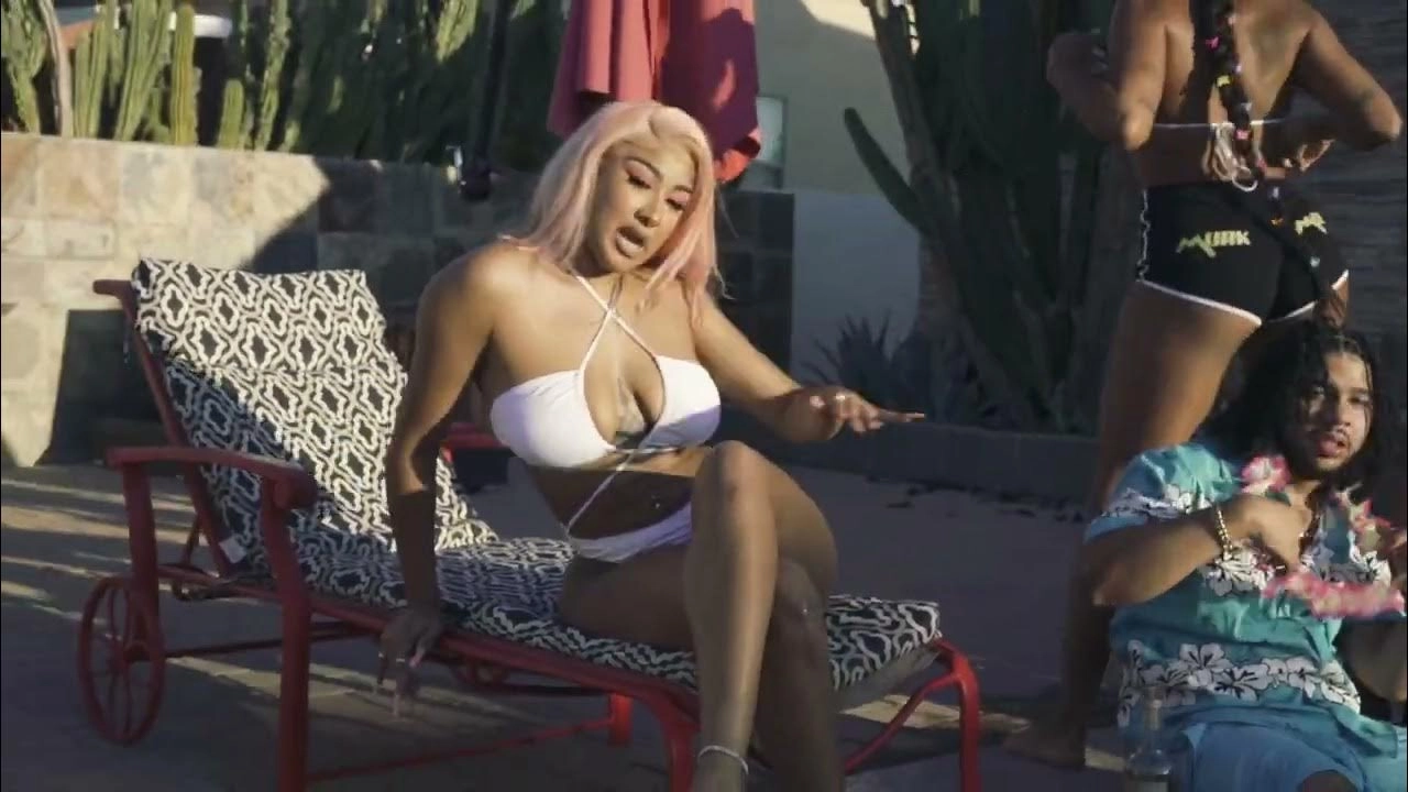 Murkemz - Nasty Bitch feat. Jayda Pink