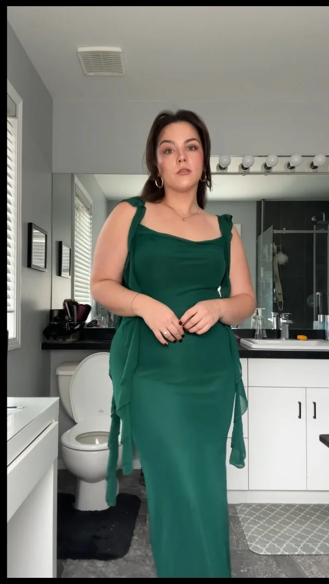 Watch Wedding guest dresses on Amazon for midsize curvy girls on Amazon Live