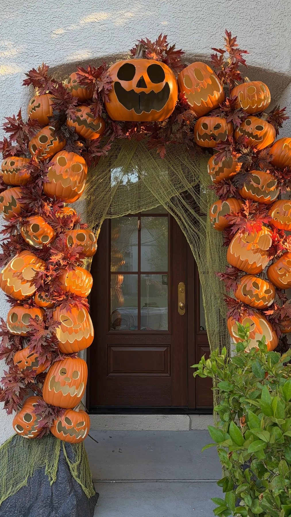 Pumpkin Arch Materials