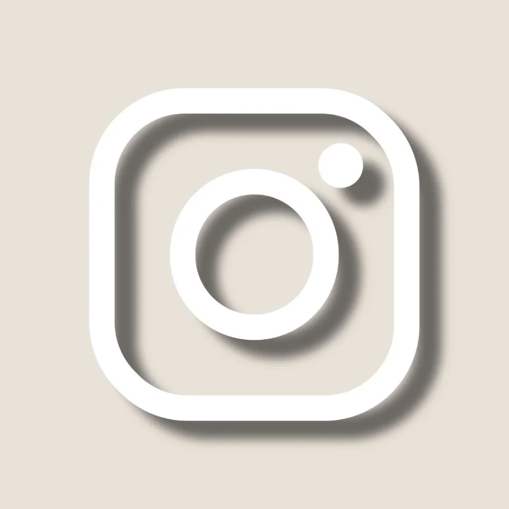 Instagram! 🩷