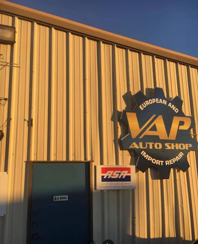 Golden Driller Statue to VAP Auto Shop