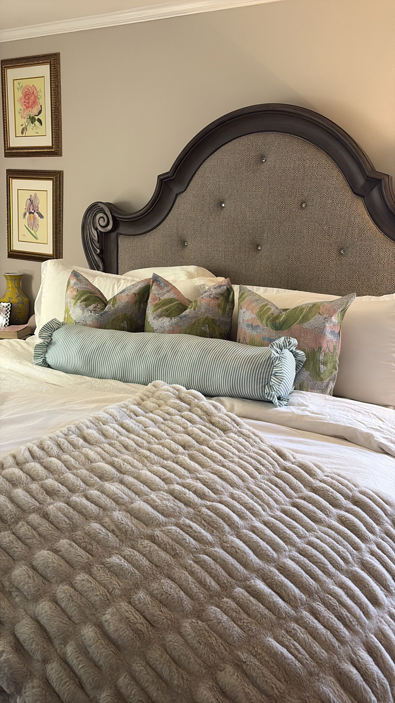 Lola blankets 35% off code: OLIVIAP35