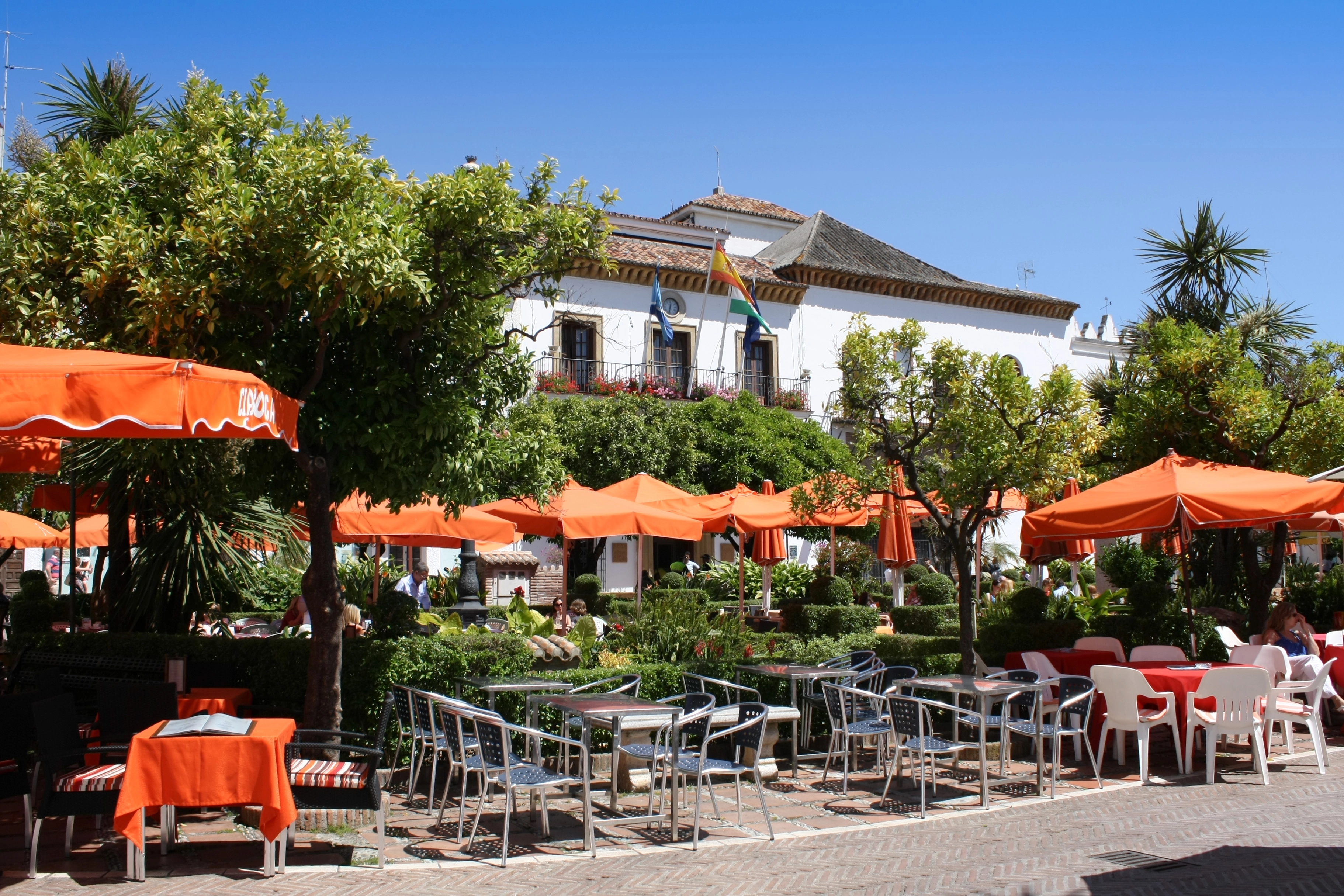 Plaza los Naranjos